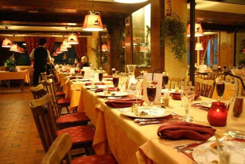 Chris-Tal Hotel Les Houches Restaurant foto