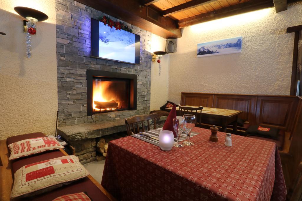 Chris-Tal Hotel Les Houches Buitenkant foto