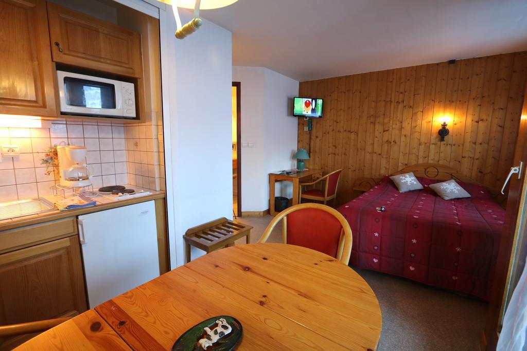 Chris-Tal Hotel Les Houches Buitenkant foto