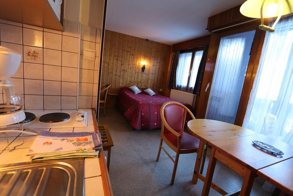 Chris-Tal Hotel Les Houches Buitenkant foto