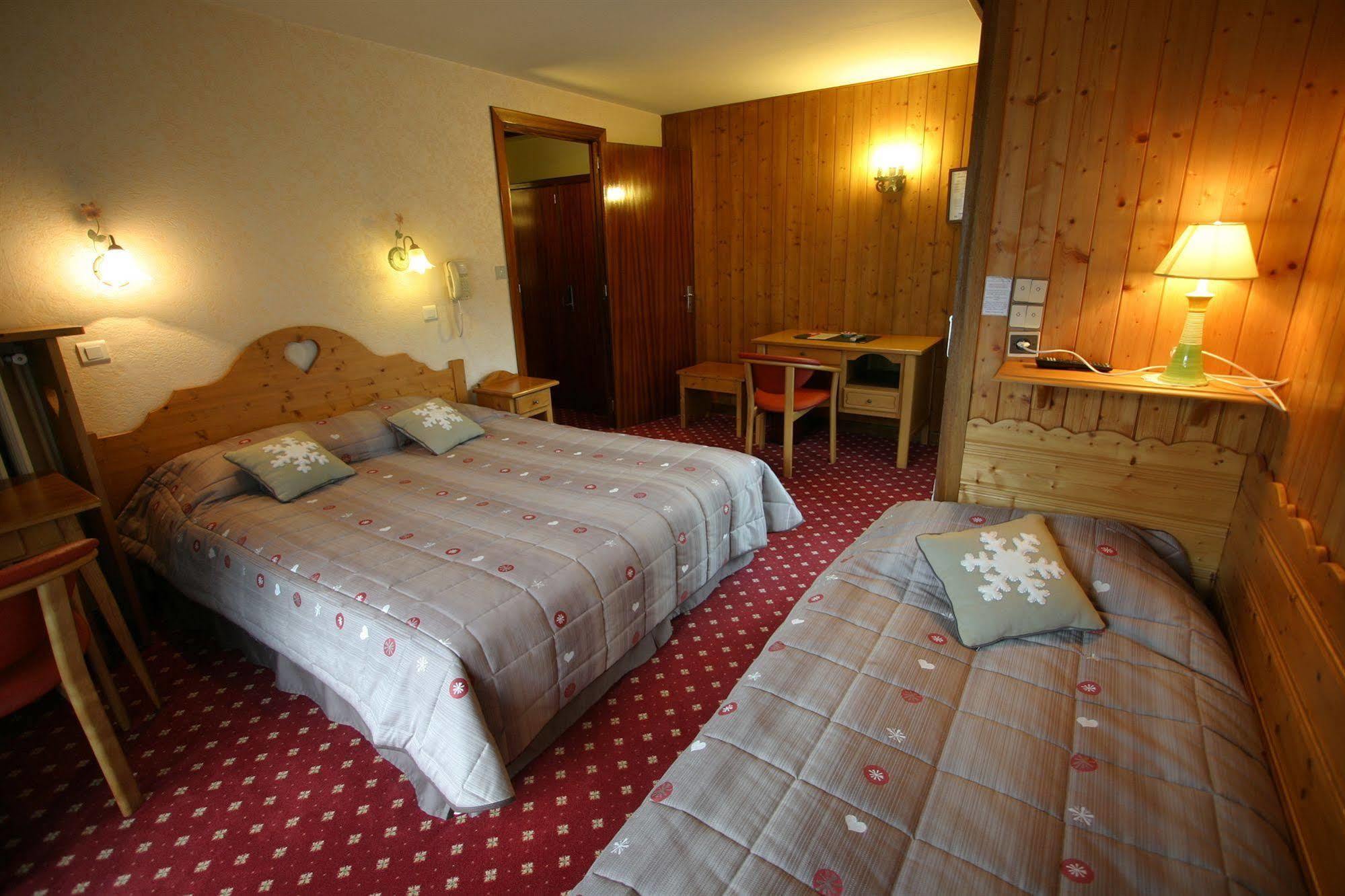 Chris-Tal Hotel Les Houches Buitenkant foto